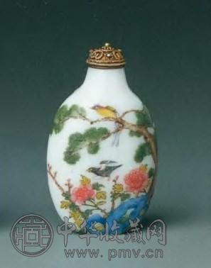 清 料胎珐琅彩绘花鸟图鼻烟壶
