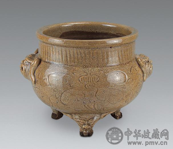 明中期 哥釉刻花兽耳三足炉