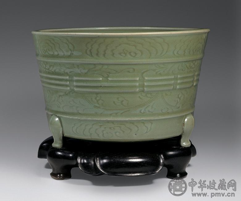 元 龙泉八卦纹樽式香炉