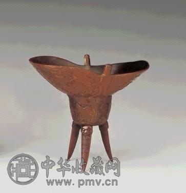 清初 犀角雕螭龙纹爵杯