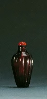 清 红料瓜棱形烟壶