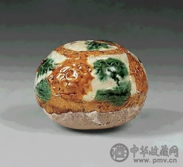 辽 三彩贴花埙