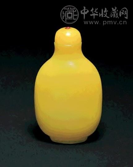 清 黄料鼻烟壶