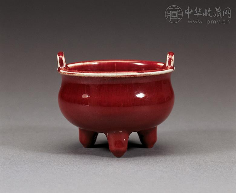 清中期 火焰红釉三足炉