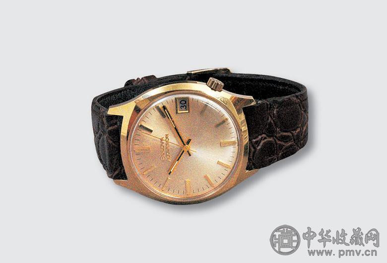 瑞士 BULOVA 18K金壳三针单历音叉表