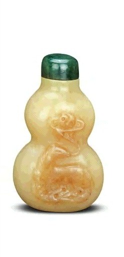 清 黄玉巧雕鹿衔灵芝烟壶