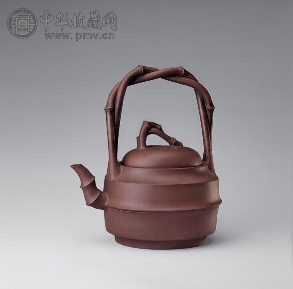 清乾隆 陈荫千提梁紫砂壶