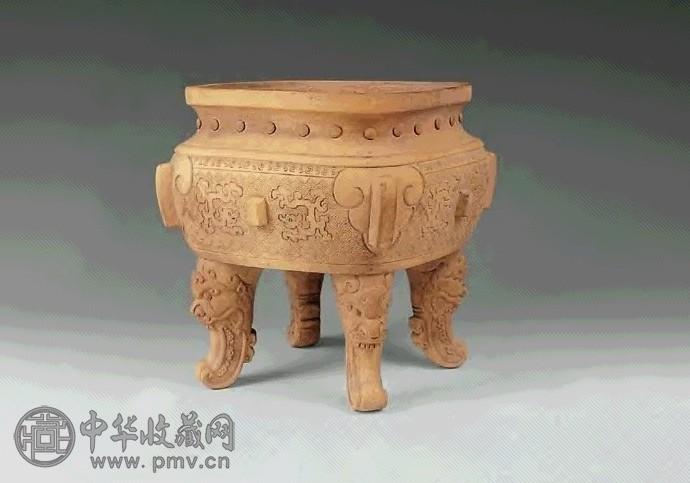 清 陶夔龙纹方鼎