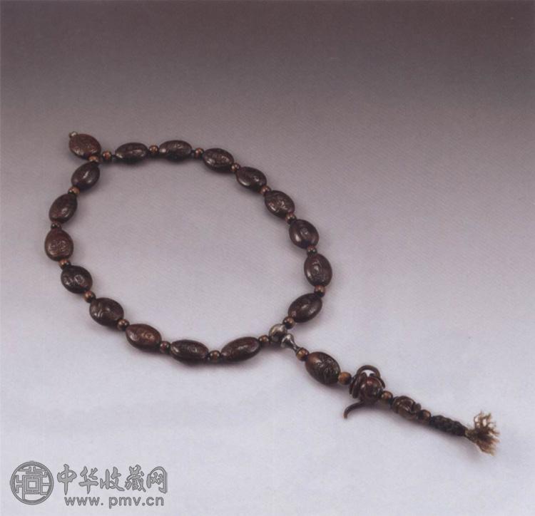 清 果籽雕十二生肖手串