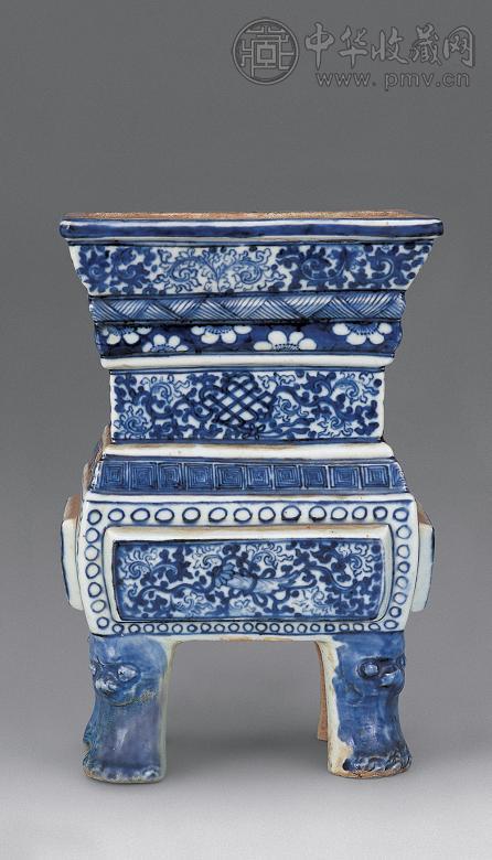 清 青花花卉杂宝香炉