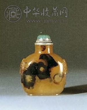 清 玛瑙巧雕鼻烟壶