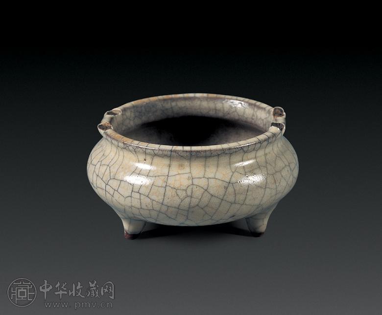 宋 哥窑三足炉