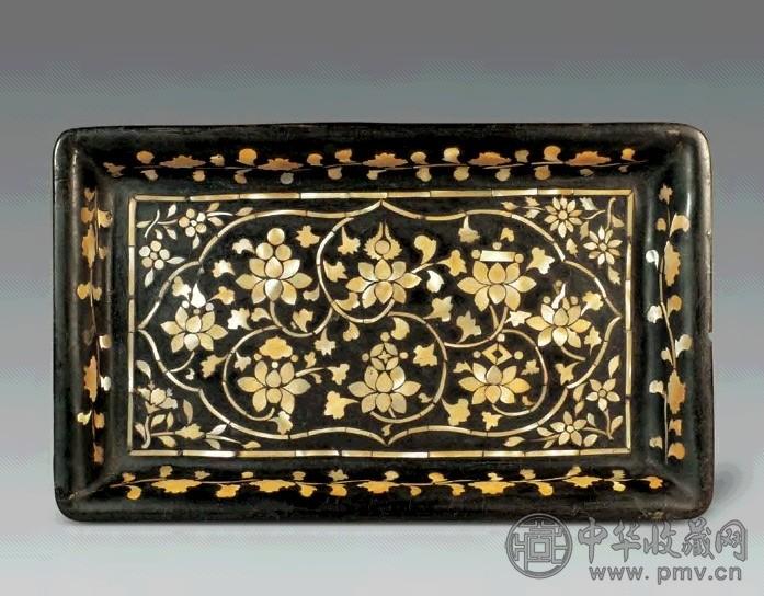 明 缠枝莲纹嵌螺钿黑漆长方盘