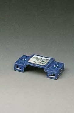 清乾隆 粉彩山水图墨床