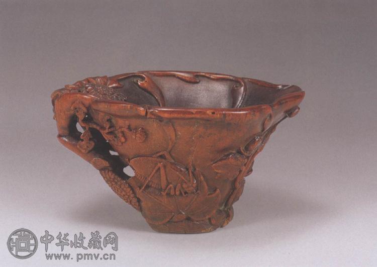 清初 犀角花卉草虫杯