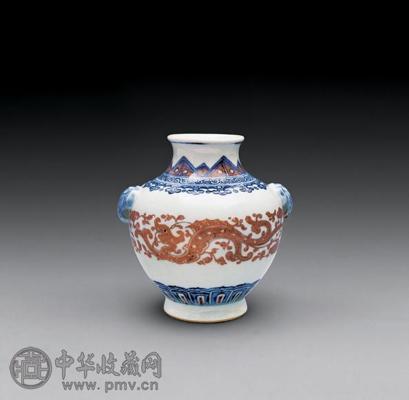 清乾隆 青花釉里红香草龙纹双兽耳尊