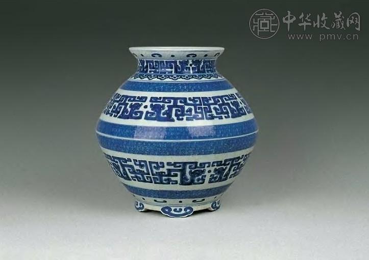 清乾隆 青花夔龙纹鱼篓尊