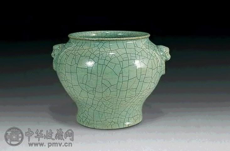 清雍正 仿官釉铺首大口尊