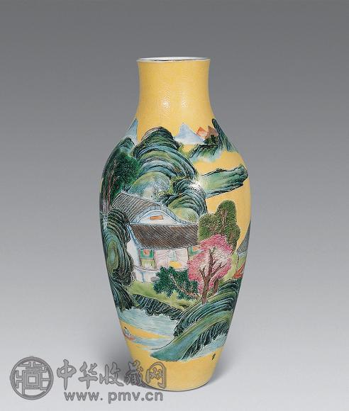 民国 黄地粉彩山水橄榄尊