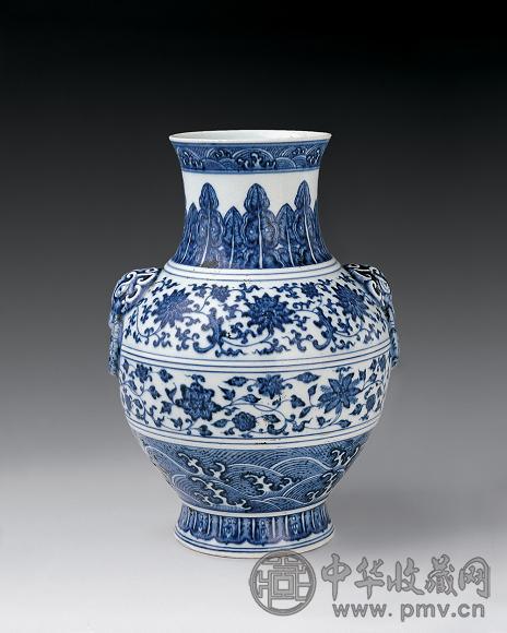 清 青花花卉纹兽耳尊