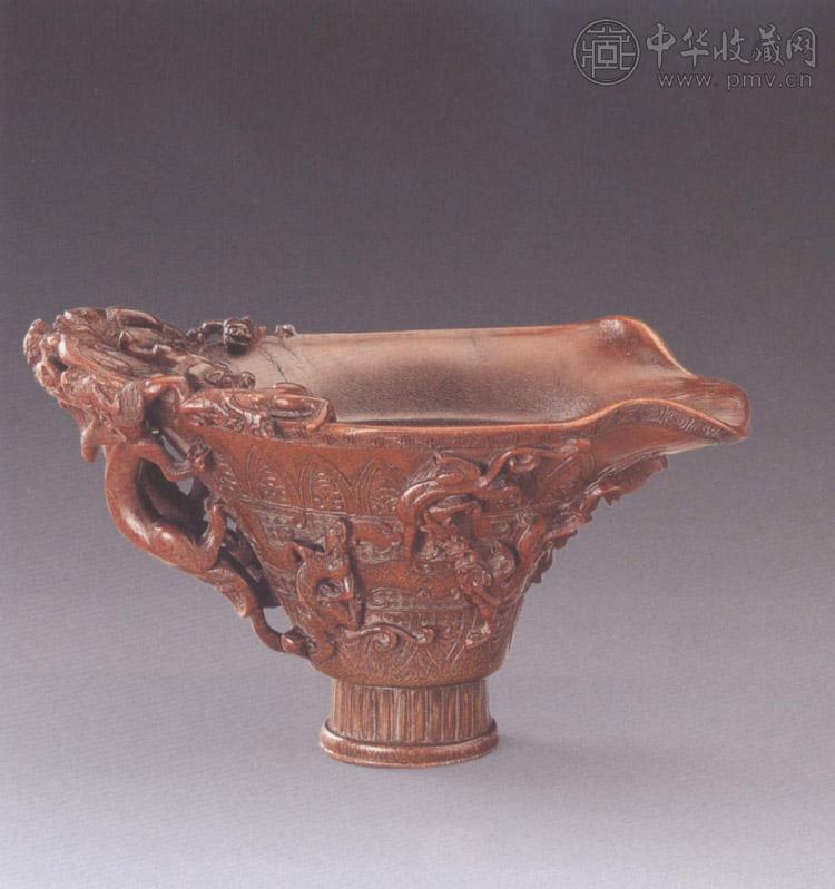 清初 雕螭龙犀角杯 清初 雕螭龙犀角杯