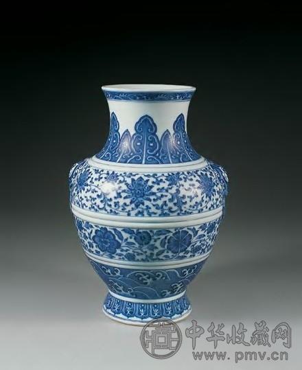 清道光 青花缠枝莲纹双耳尊