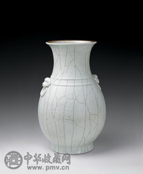 清雍正 仿官铺首耳尊