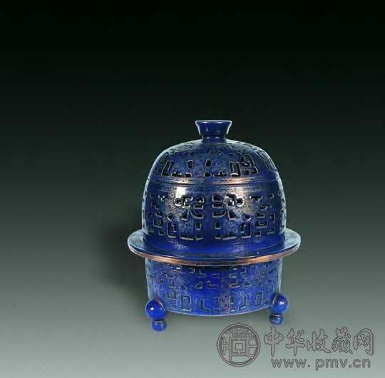 清末 蓝釉描金三件套薰炉