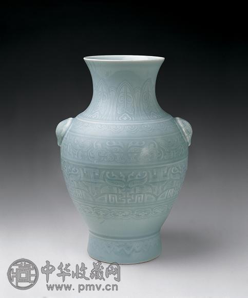 清光绪 天青釉兽面纹铺首耳尊