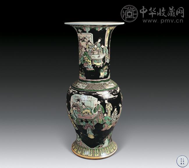 清康熙 黑地素三彩人物故事纹大凤尾尊