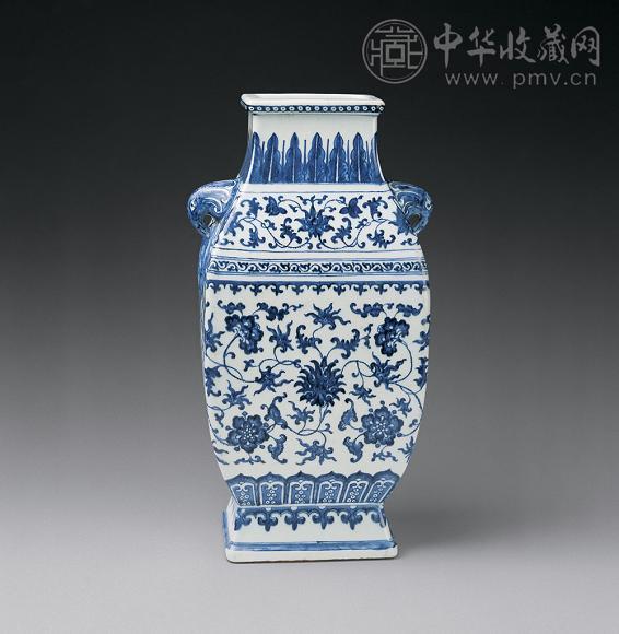 清乾隆 青花缠枝莲纹双耳尊