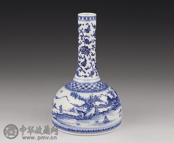 清 青花山水摇铃尊