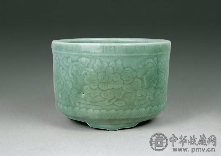 清 青釉划花香炉