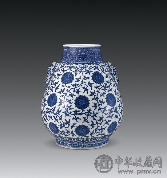 清乾隆 青花缠枝莲双耳尊