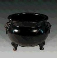 黑釉兽耳三足炉