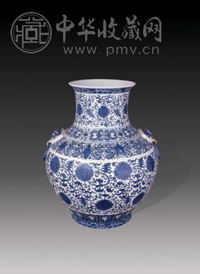 民国 青花勾莲铺首尊