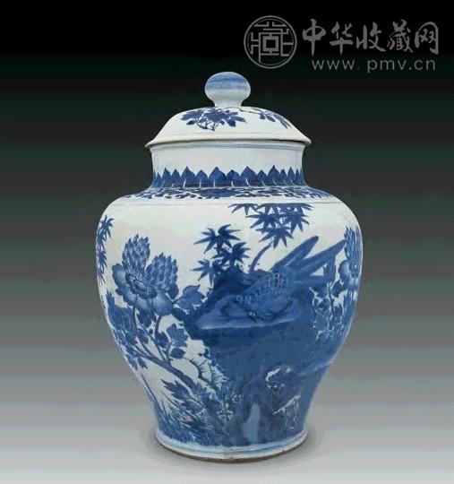 清顺治 青花牡丹锦鸡图将军罐