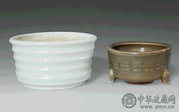 宋 白釉八卦炉、青釉弦纹炉(各1)