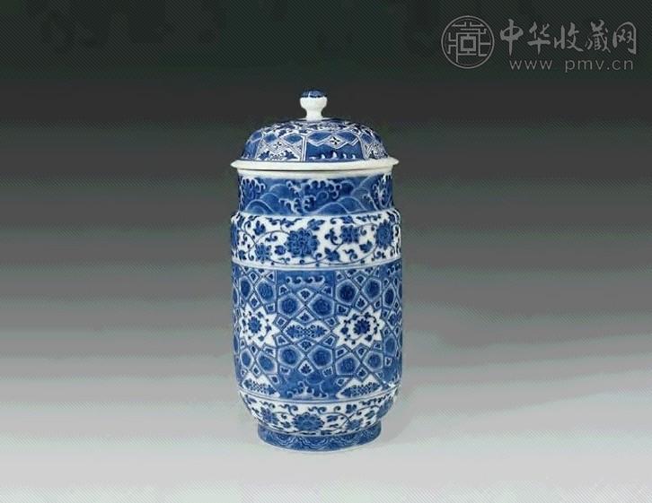 清乾隆 青花花卉高壮罐