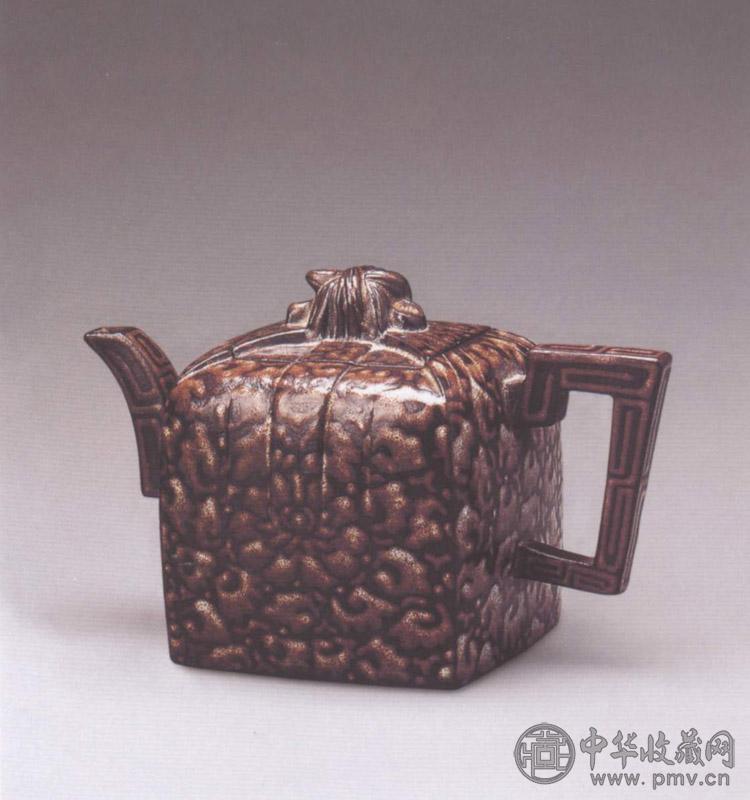 清 紫砂加彩花卉纹包袱锦茶壶