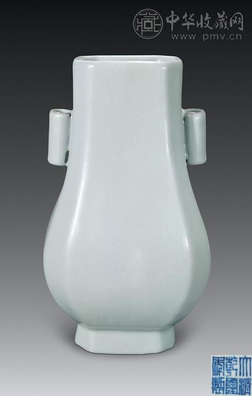 清乾隆 仿官釉贯耳尊