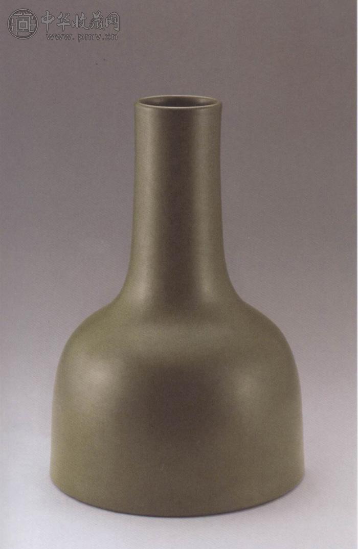 清乾隆 茶叶末釉摇玲尊 清乾隆 茶叶末釉摇玲尊