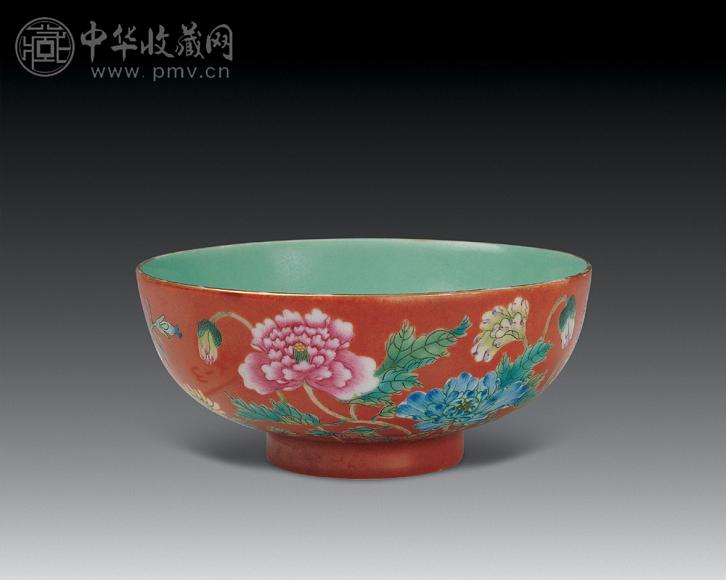 清 粉彩花卉纹碗