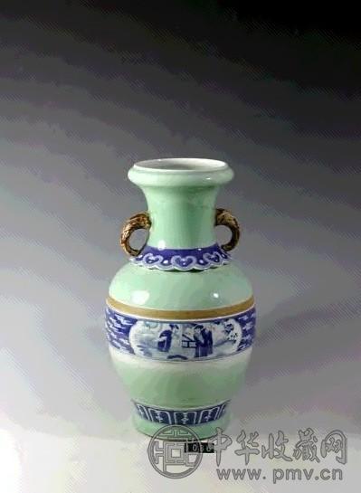 豆青开光人物象耳尊