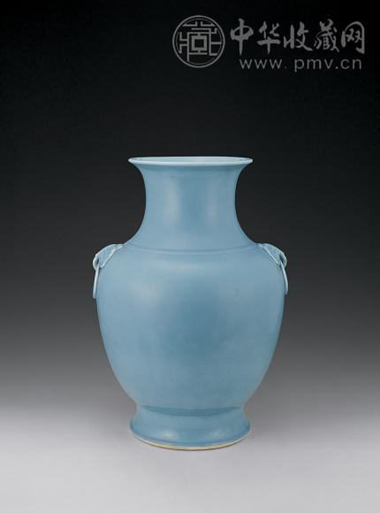 清乾隆 天蓝釉铺首耳尊