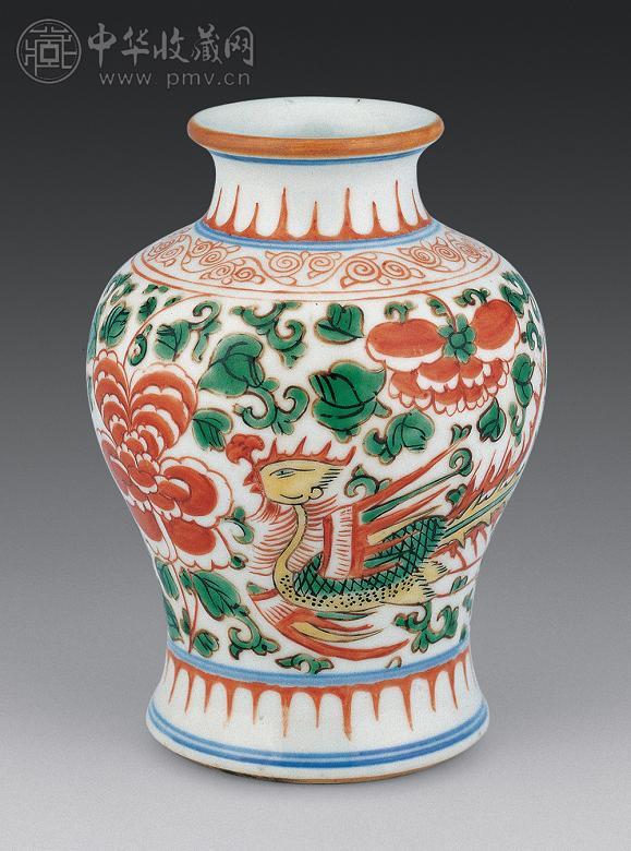 清早期 五彩凤穿牡丹观音尊