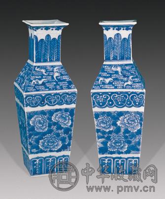 清咸丰 青花花卉四方瓶(2件)
