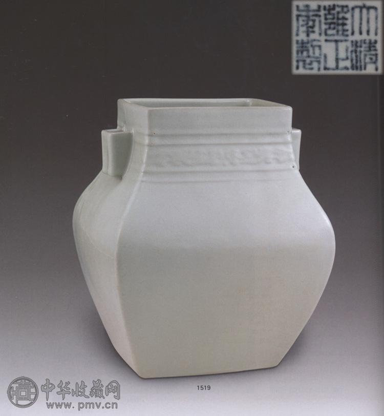 清雍正 仿汝贯耳方尊 清雍正 仿汝贯耳方尊