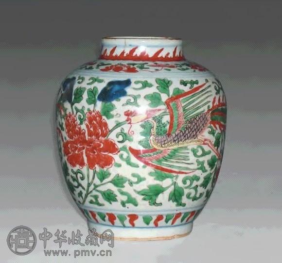 明万历 五彩凤穿牡丹纹罐
