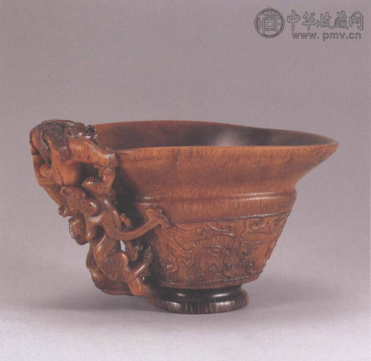 明 犀角雕螭龙杯